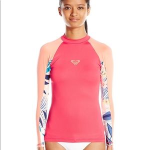 Roxy UPF 50 Rashgaurd
